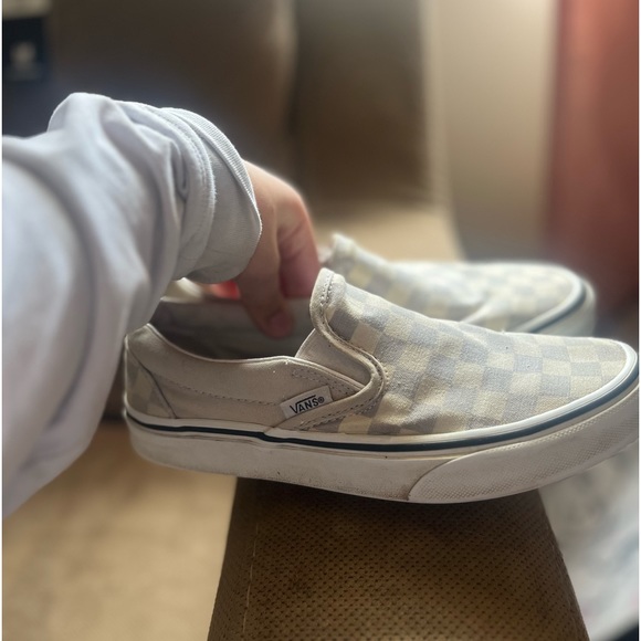 VANS PURPLE CHECKERED SNEAKERS - Picture 1 of 6